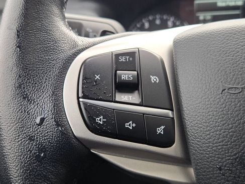 Used 2021 Ford Explorer XLT w/ Equipment Group 202A image 34