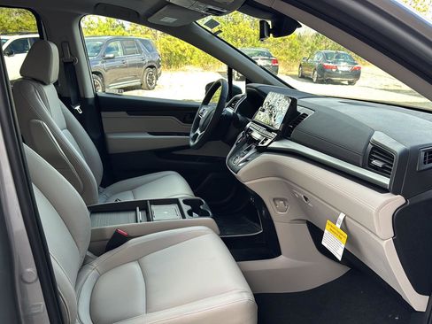 New 2026 Honda Odyssey EX-L image 10