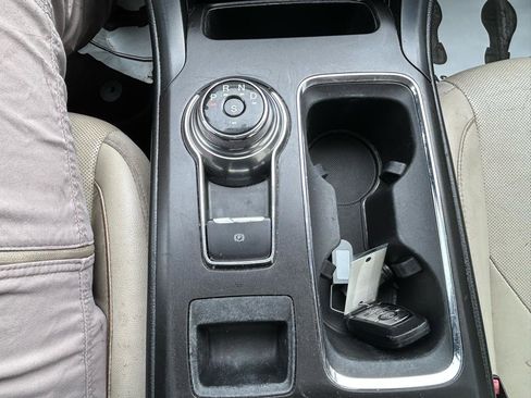 Used 2018 Ford Fusion Titanium AWD/4WD image 28