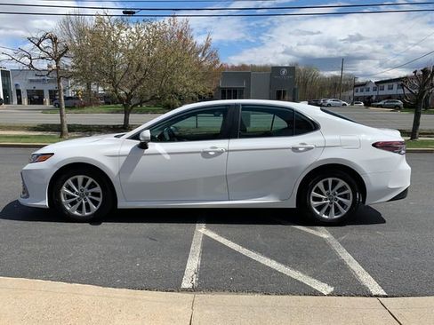 Used 2023 Toyota Camry LE FWD image 6