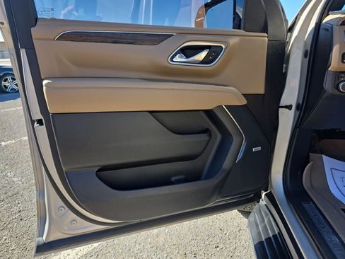 Used 2021 Chevrolet Tahoe Premier image 10