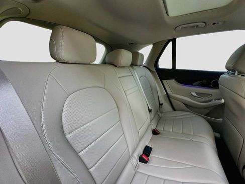 Certified 2022 Mercedes-Benz GLC 300 image 27