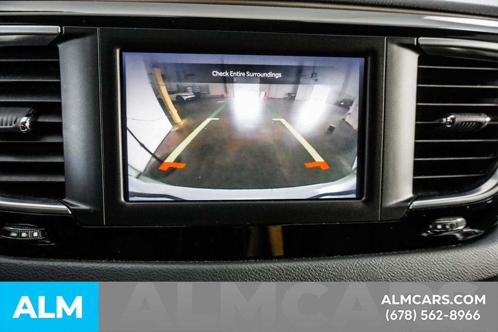 Used 2023 Chrysler Voyager LX FWD image 22