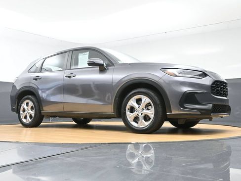Used 2023 Honda HR-V LX image 47