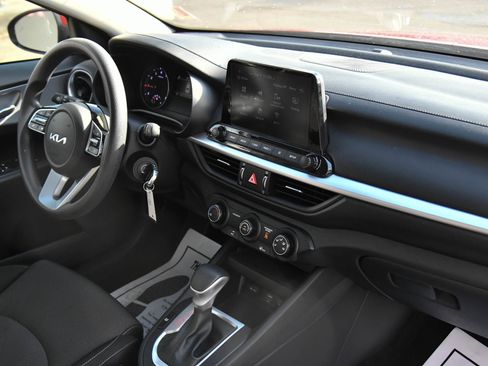 Used 2023 Kia Forte LXS w/ LXS Technology Package image 36