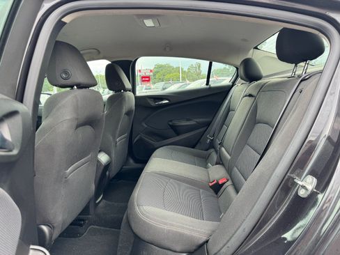 Used 2016 Chevrolet Cruze LT w/ Convenience Package FWD image 16