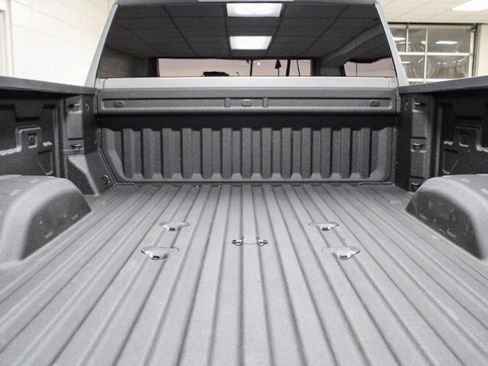 Used 2025 Chevrolet Silverado 2500 Custom w/ Custom Value Package image 7