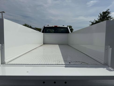 New 2024 Ford F550 4x4 Regular Cab Super Duty image 11