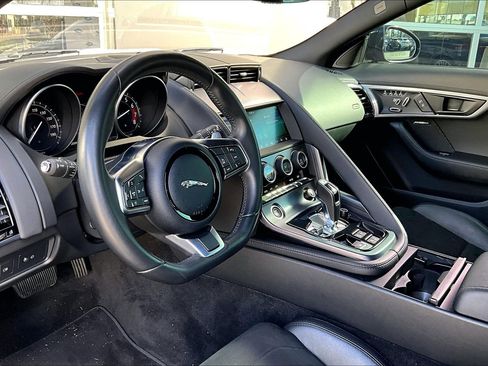 Used 2020 Jaguar F-TYPE P300 image 14