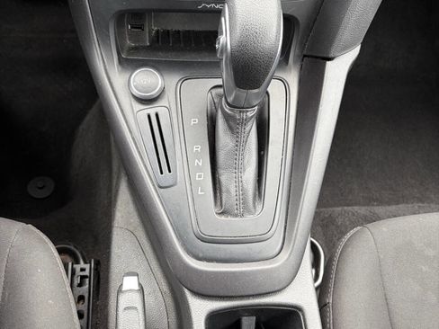 Used 2017 Ford Focus SE image 24