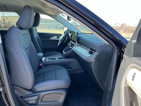 New 2026 Ford Explorer Active image 15