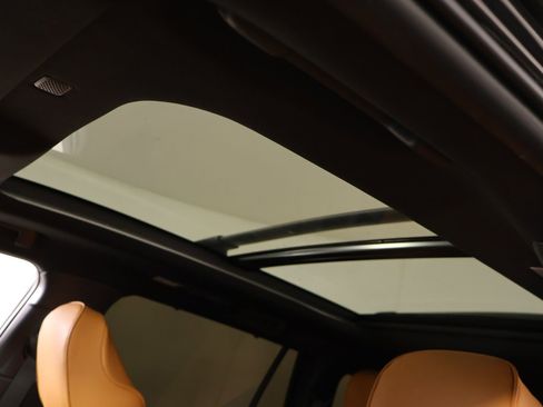 Used 2022 Toyota Highlander Platinum image 16