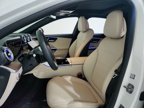 New 2025 Mercedes-Benz C 300 Sedan image 11