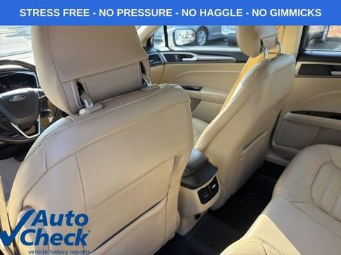 Used 2014 Ford Fusion SE w/ Equipment Group 202A image 32