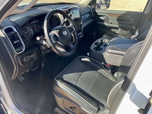 Used 2024 RAM 2500 Laramie w/ Safety Group AWD/4WD image 10