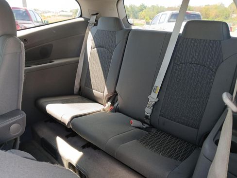 Used 2017 Chevrolet Traverse LT w/ Traveler's Package FWD image 15