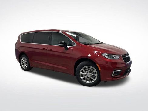 New 2026 Chrysler Pacifica Select image 39
