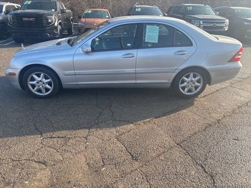 Used 2004 Mercedes-Benz C 320 4MATIC Sedan image 9