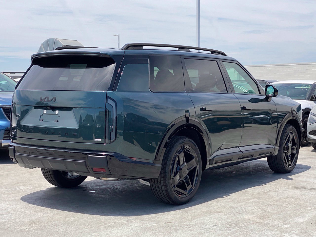 New 2027 Kia Telluride SX X-Line AWD/4WD image 3