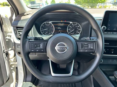 Used 2021 Nissan Rogue S AWD/4WD image 13