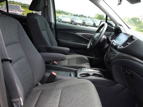 Used 2021 Honda Ridgeline Sport image 15
