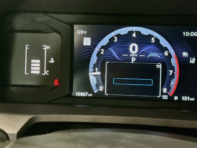 Used 2025 Toyota Tacoma SR5 AWD/4WD image 12