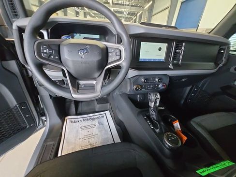 Used 2022 Ford Bronco 2-Door AWD/4WD image 21