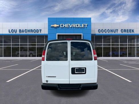 Used 2023 Chevrolet Express 3500 LS image 7