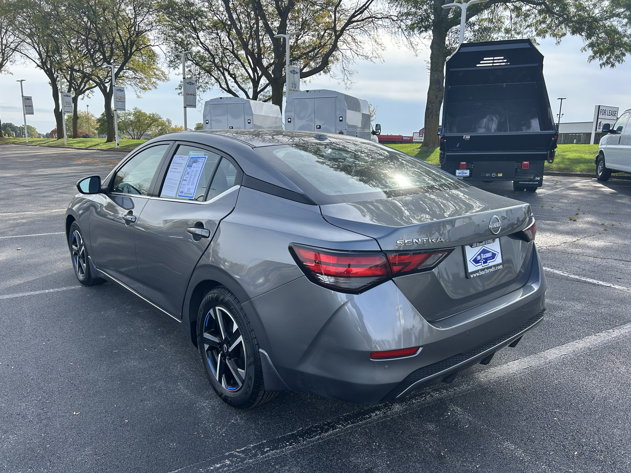 Used 2024 Nissan Sentra SV FWD image 5