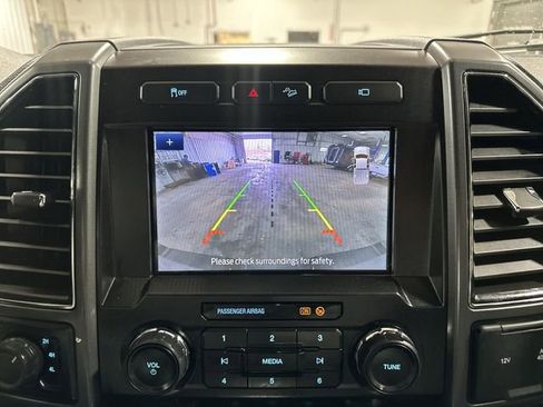 Used 2022 Ford F250 XLT w/ XLT Premium Package image 27