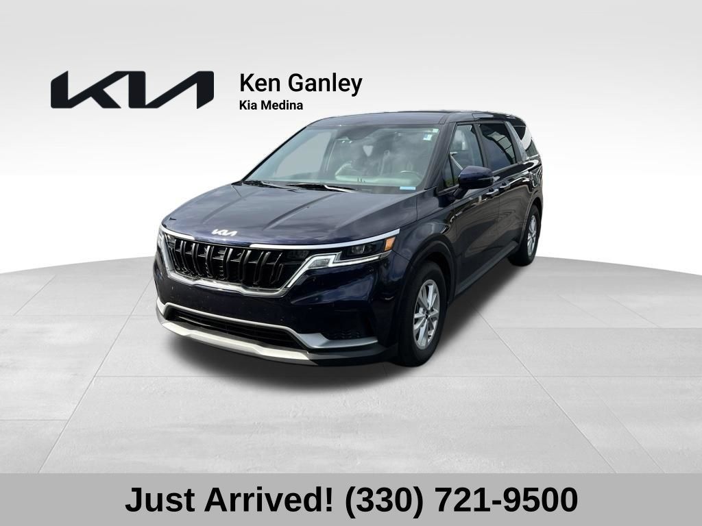 Certified 2024 Kia Carnival LX FWD image 1