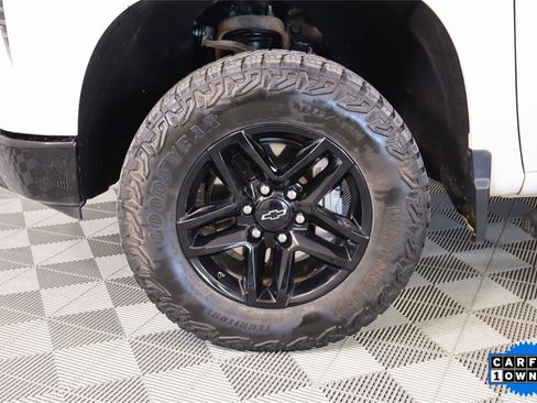 Used 2024 Chevrolet Silverado 1500 LT Trail Boss w/ Protection Package image 18