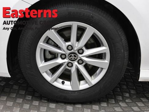 Used 2025 Toyota Camry LE FWD image 32