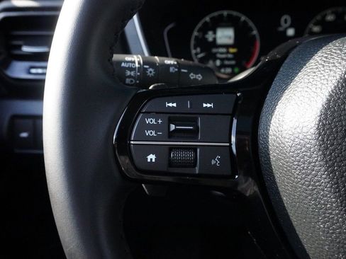 Used 2025 Honda Pilot Touring image 45