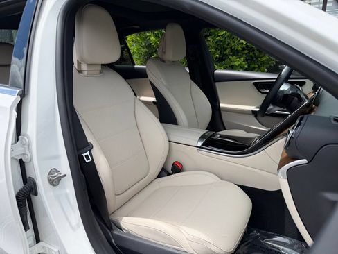 Used 2022 Mercedes-Benz C 300 Sedan w/ Exclusive Trim Package image 34