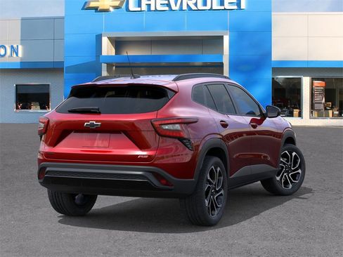 New 2026 Chevrolet Trax RS w/ Sunroof Package image 4