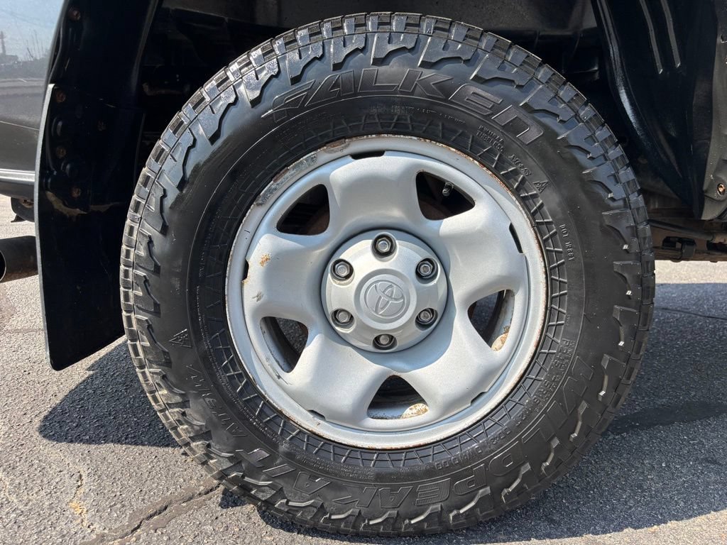 Used 2021 Toyota Tacoma SR w/ SR Convenience Package AWD/4WD image 12