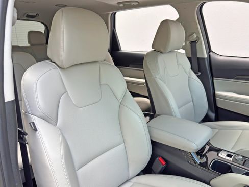 Used 2024 Kia Telluride S w/ S Sunroof Package FWD image 38
