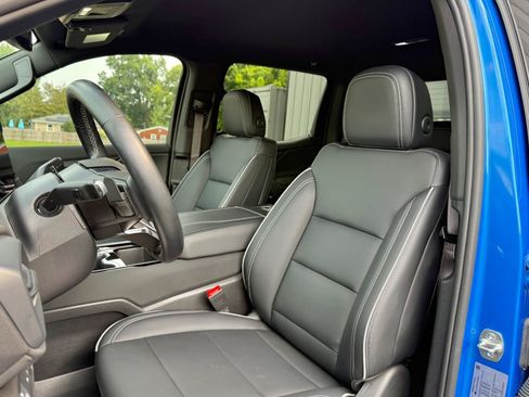 Used 2026 Chevrolet Silverado EV LT AWD/4WD image 11