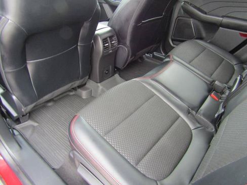 Used 2025 Ford Escape ST-Line Select AWD/4WD image 15