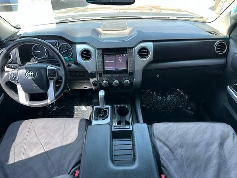 Used 2015 Toyota Tundra SR5 w/ SR5 Upgrade Package AWD/4WD image 21