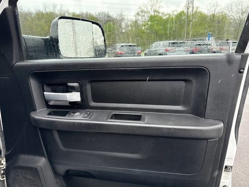 Used 2019 RAM 3500 Tradesman w/ Chrome Appearance Group RWD image 20