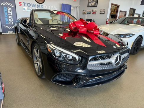 Used 2017 Mercedes-Benz SL 550 image 5