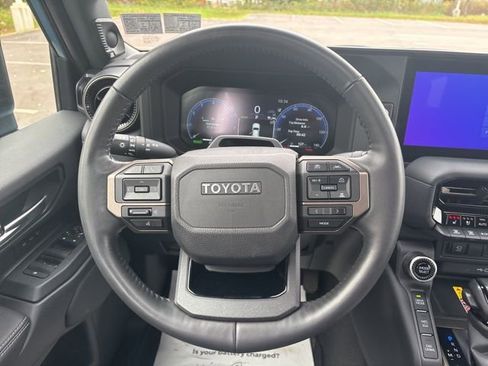 Used 2024 Toyota Land Cruiser image 27