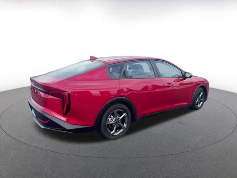 Used 2025 Kia K4 LXS image 15