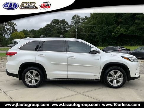 Used 2019 Toyota Highlander Limited Platinum AWD/4WD image 8