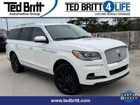 Used 2022 Lincoln Navigator Reserve w/ Monochromatic Package image 1