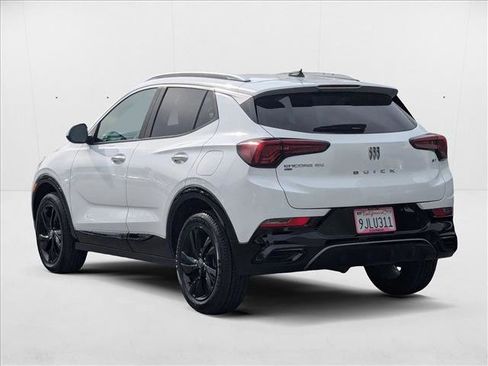 Used 2024 Buick Encore GX Sport Touring image 8