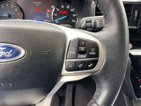 Used 2024 Ford Explorer Limited image 18