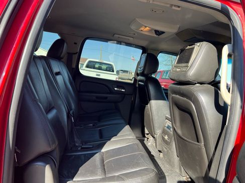 Used 2009 Chevrolet Suburban 2500 LS w/ Skid Plate Package AWD/4WD image 14